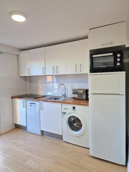 Encantador Duplex Para 6 A 1 Minuto De La Playa Benalmádena Exteriér fotografie