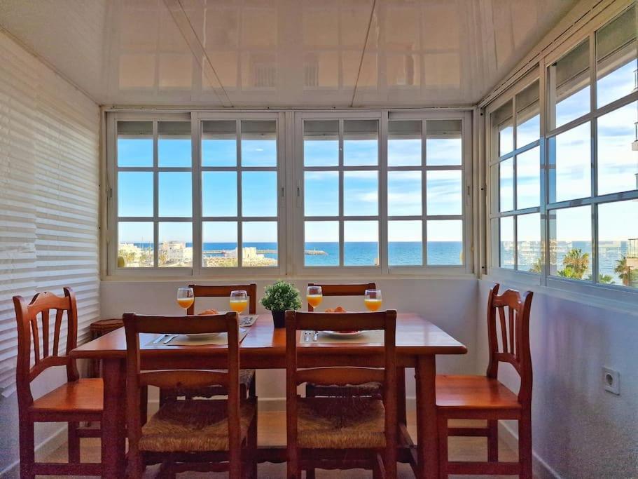 Encantador Duplex Para 6 A 1 Minuto De La Playa Benalmádena Exteriér fotografie