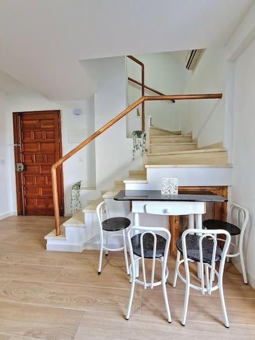 Encantador Duplex Para 6 A 1 Minuto De La Playa Benalmádena Exteriér fotografie
